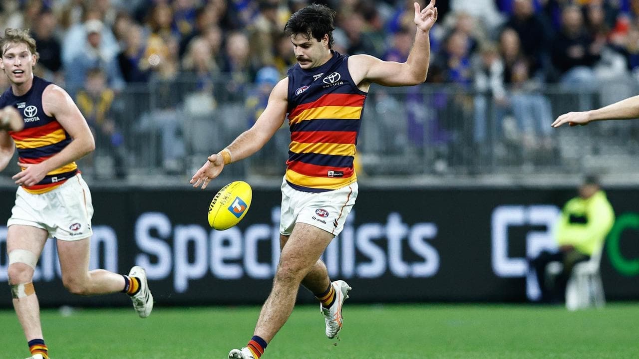 Fogarty kicks four as Crows bounce back to beat Eagles