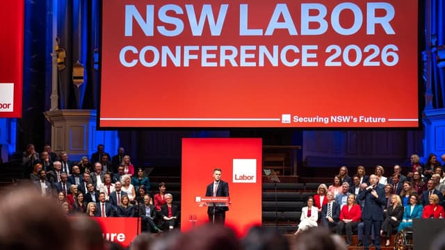 Premier pitches train-building to keep Labor on track