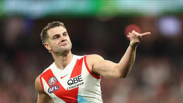 Return looms for Swans firestarter in AFL top-two clash