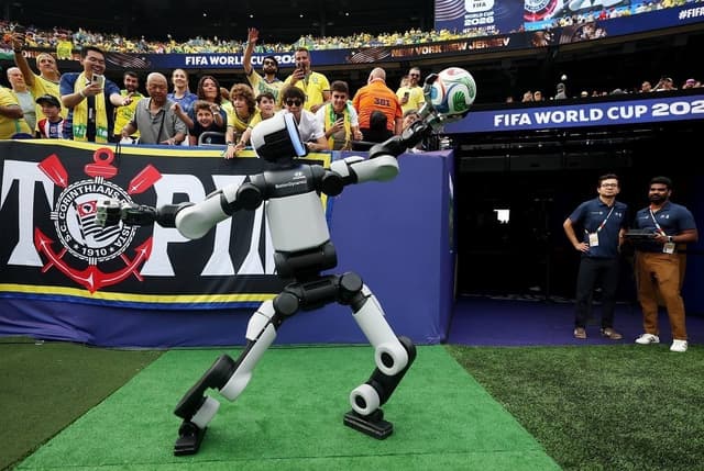 Hyundai Motor Brings Atlas Humanoid Robot to FIFA World Cup 2026™ in First-Ever Live Match Environment Robotics Integration