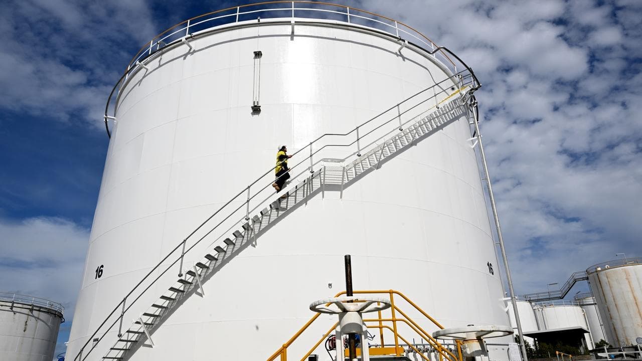 Fuel made from cooking oil to be used at Aussie airport