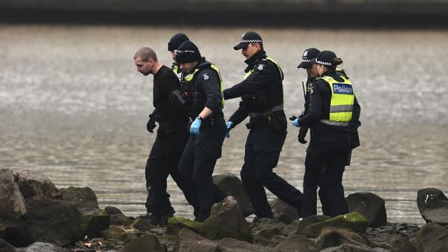 Alleged bridge intruder told he will stay behind bars