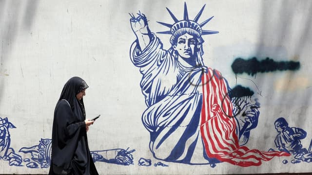 US and Iran exchange fire across Gulf, threatening deal