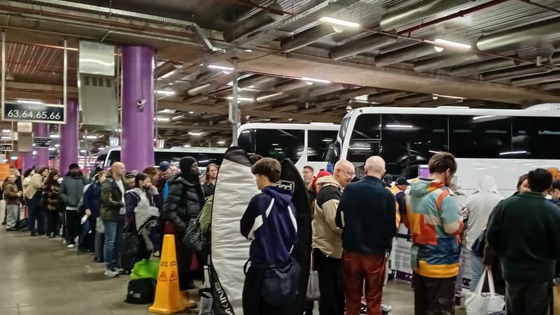 Train services gradually return after telco outage
