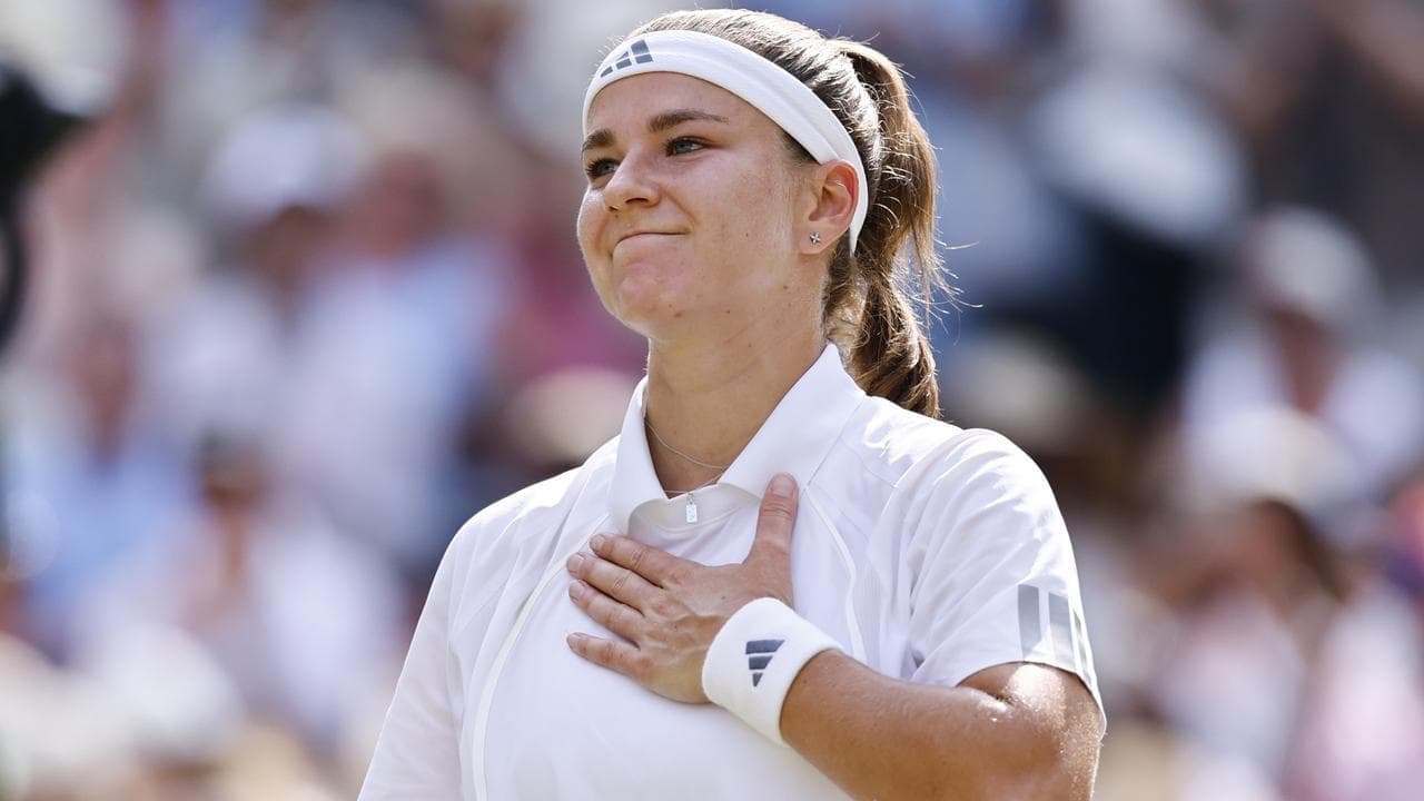 Coco's calamity as Czech mates set up Wimbledon final