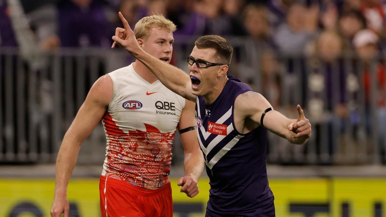 Fremantle ruck battle heats up as Cox shows his swagger
