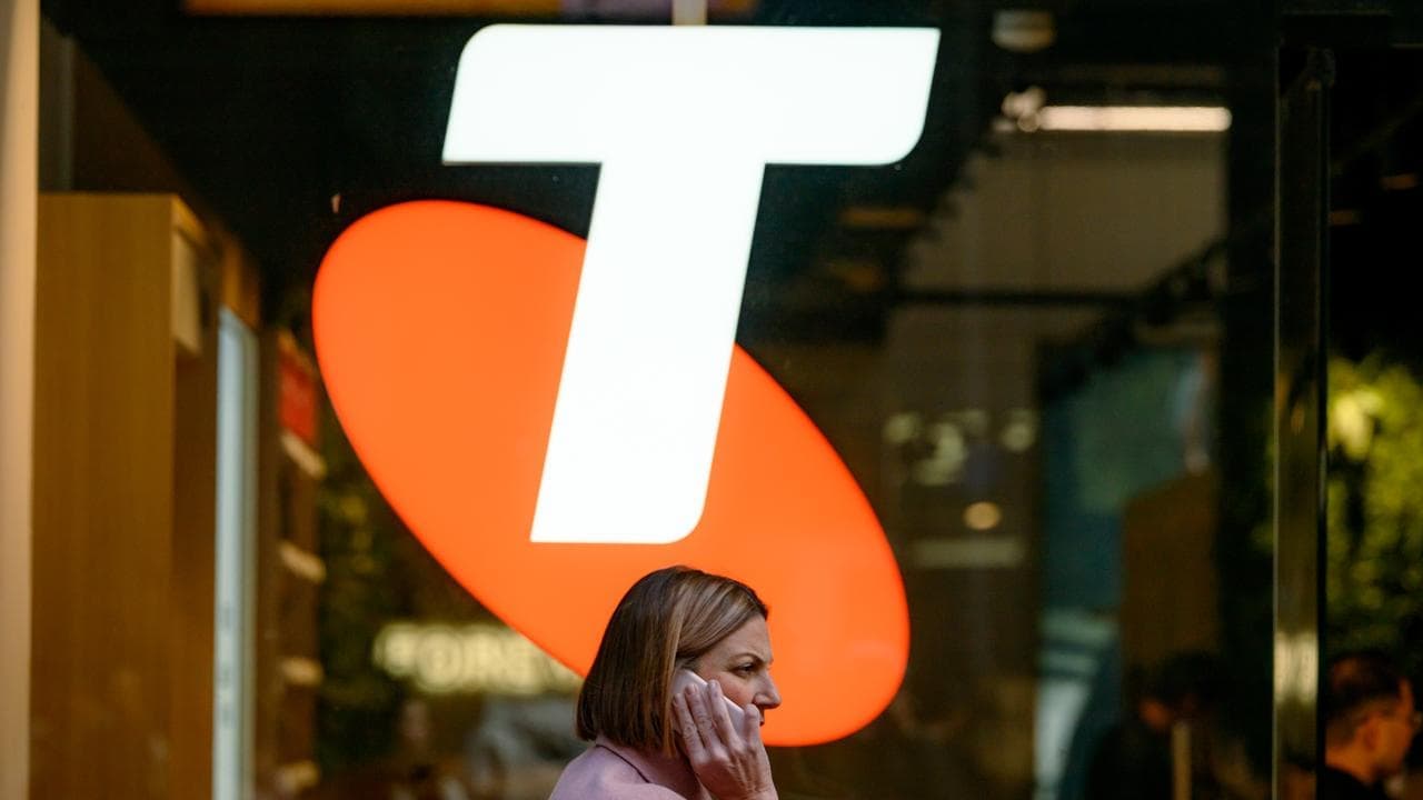 Telstra chief back online to face outage backlash