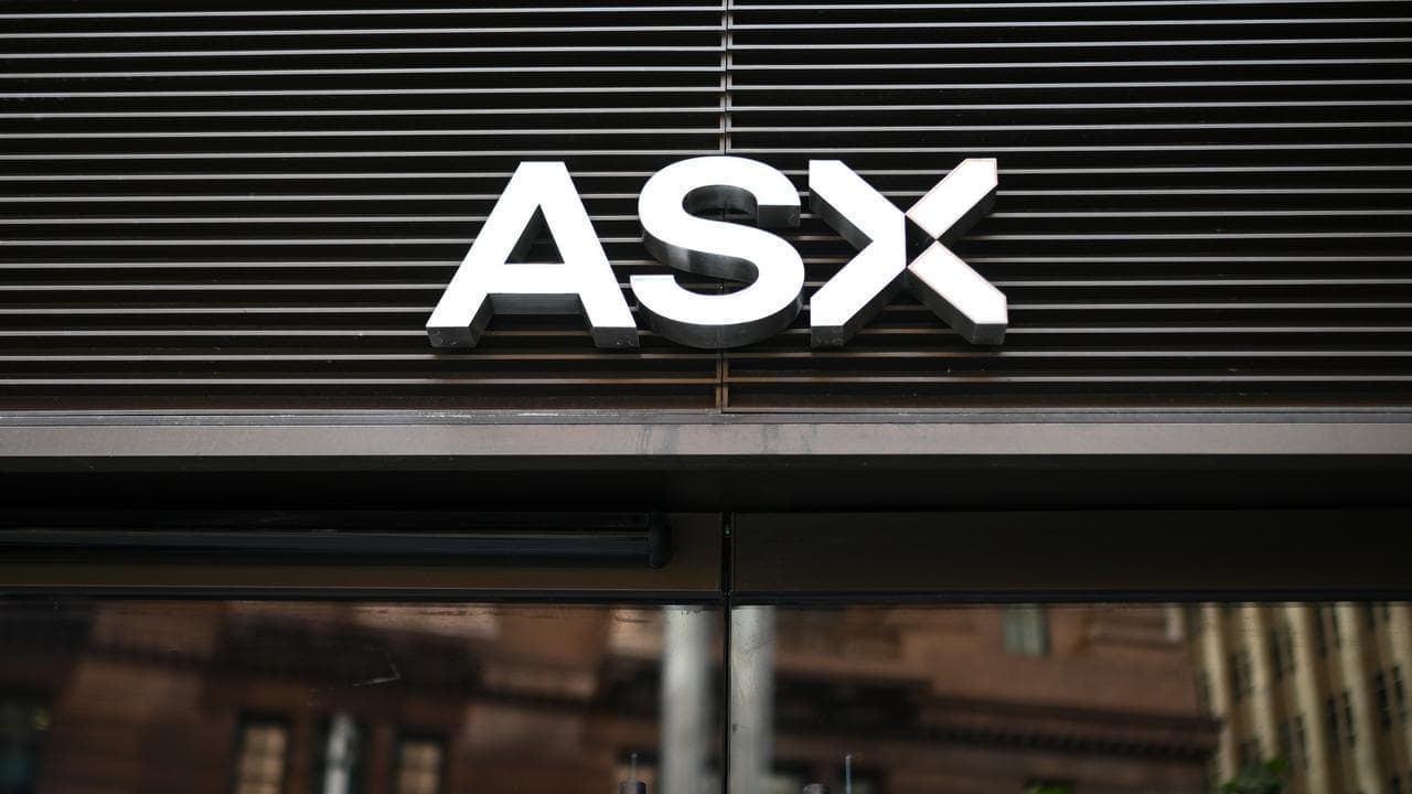 Australian shares snap losing streak but end week lower