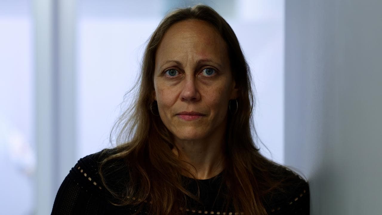 'Failing us': commissioner quits over child safety laws