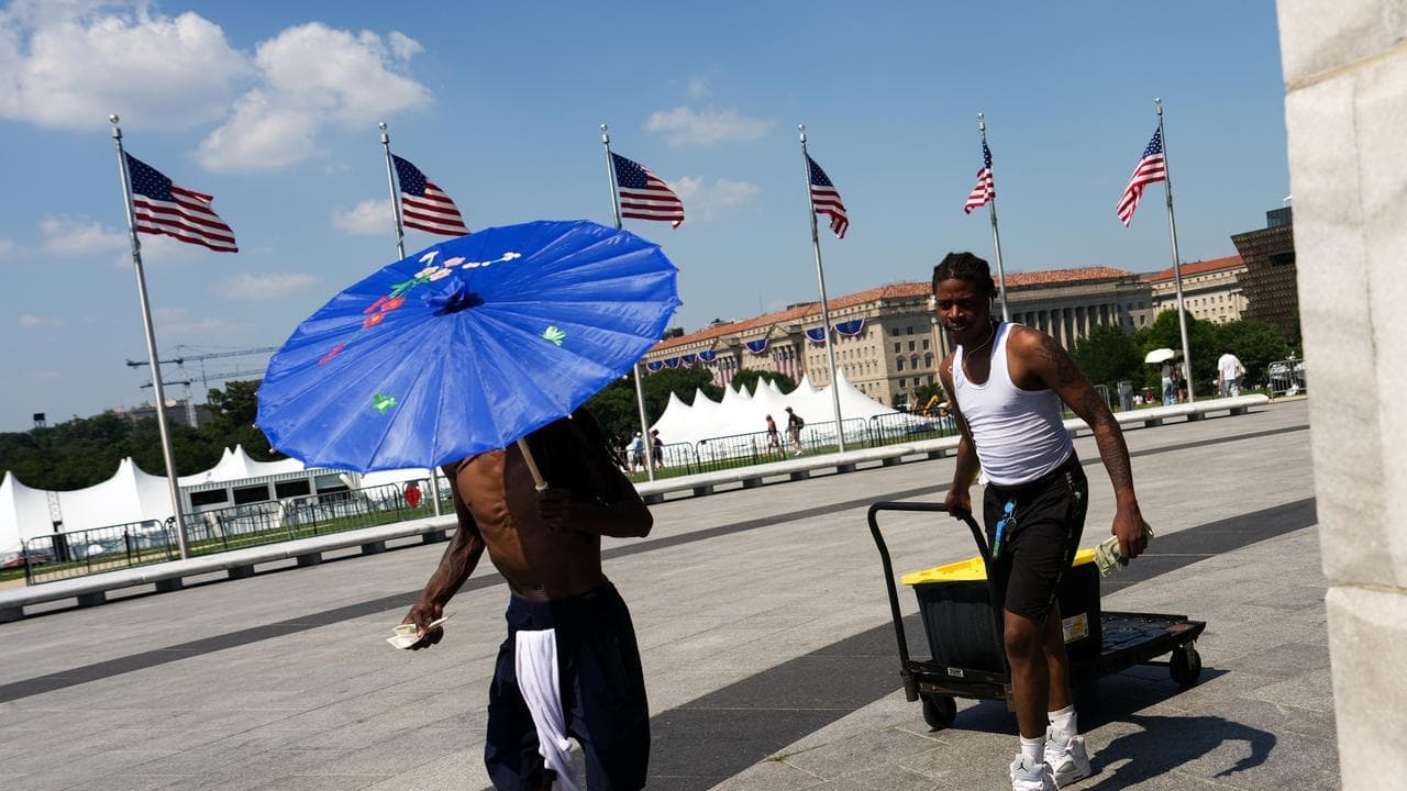 Heat wave threatens oppressive temperatures in US
