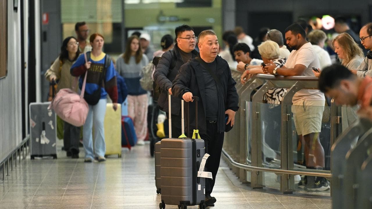 Digital age transformation for international arrivals