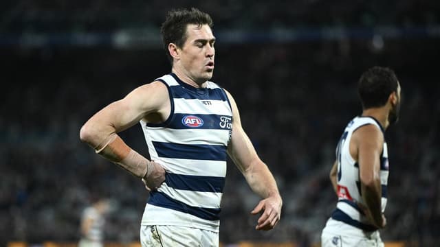 Geelong set star's timeline; Hawk sent for surgery