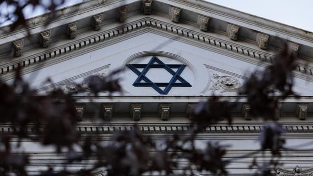 Translator 'lost work' after reporting anti-Semitism