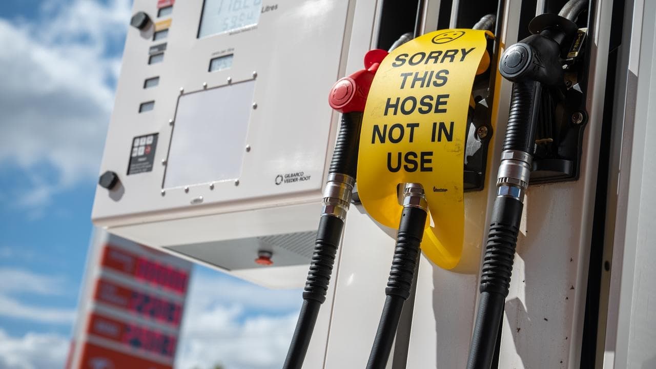 Motorists to pay price for US blockade, toll in strait