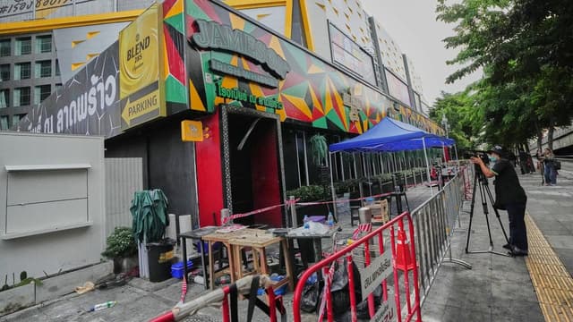Investigators probe Bangkok fire that killed 30