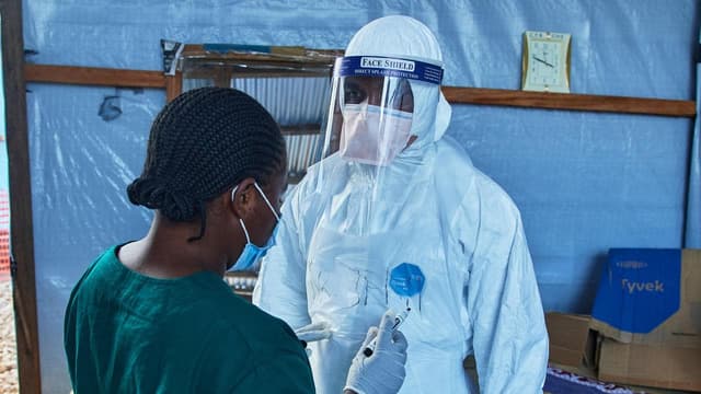 Confirmed Ebola cases pass 2000 in Congo outbreak