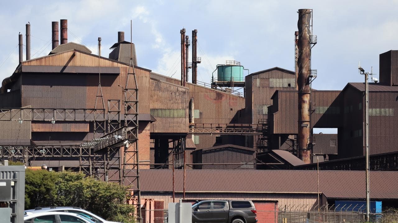 'End of an era': 200 jobs lost, unique smelter shuts