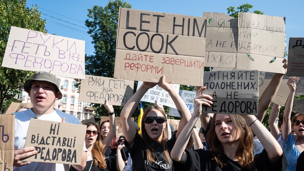 Protesters rally in Kyiv amid outcry over defence chief