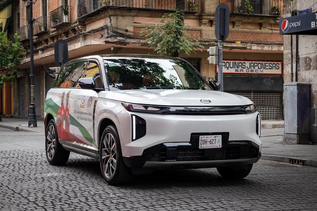 GAC Provides Official Service Vehicles for Xinhua News Agency's World Cup Coverage in Mexico