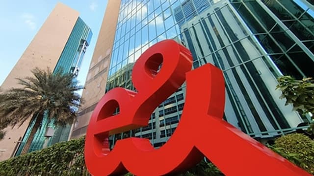 e& Successfully Completes Sale of Vodafone Stake, Realizing Cash Proceeds of USD 5.95 Billion