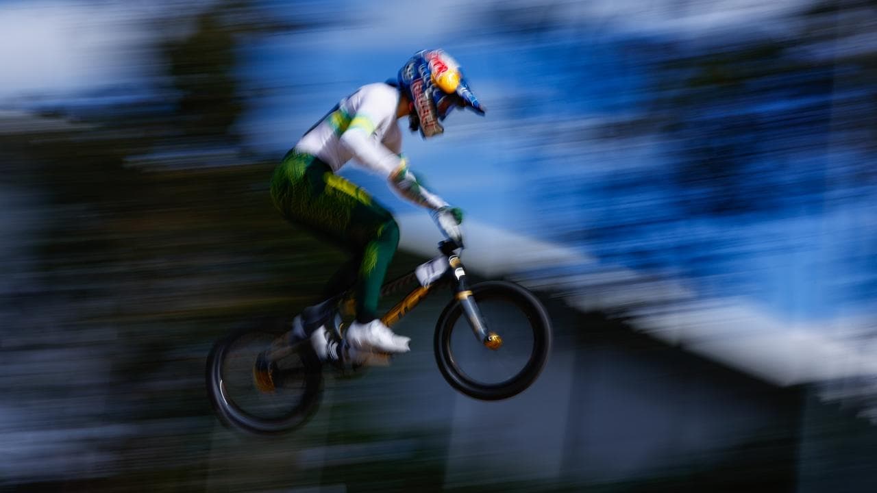 Australians surge into contention at BMX world champs