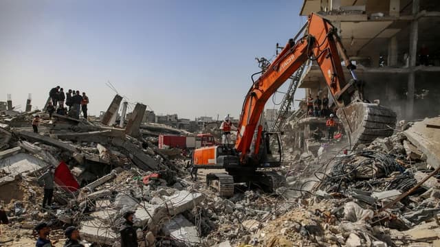 Strikes on Gaza kill nine, including three children