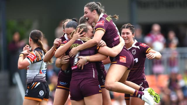Broncos, Titans and Knights win big in NRLW