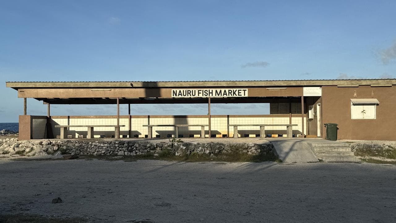 Asylum-seekers on Nauru face food, water shortages