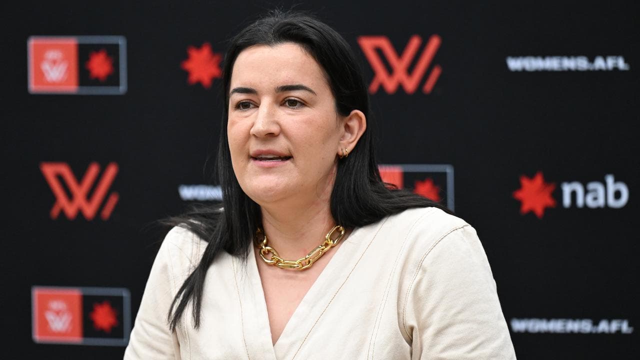 'What the fans want': AFLW defends historic match venue