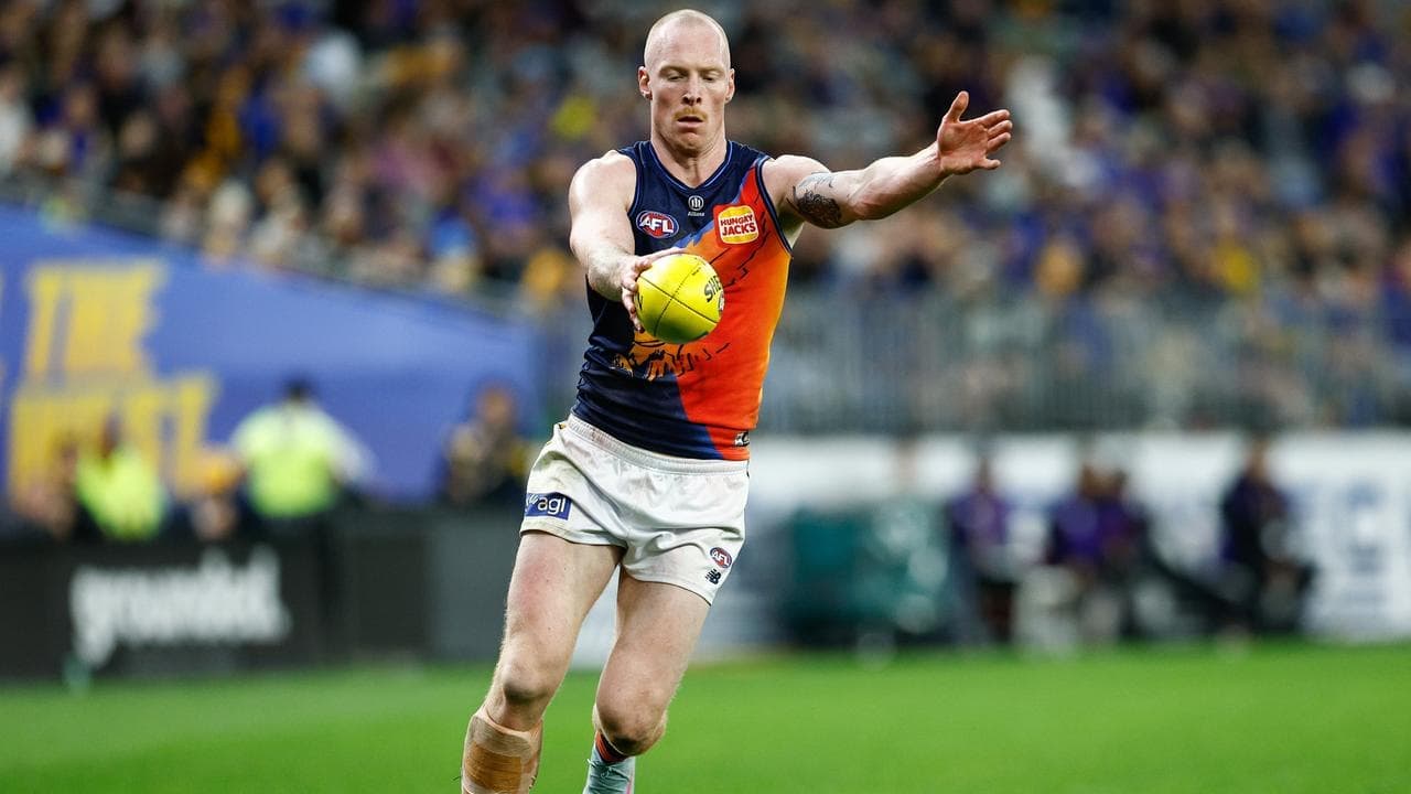 Eagles sign restricted free agent ruckman until 2032