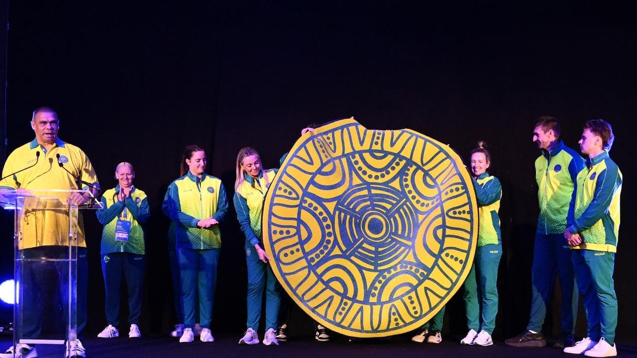 Kyle busts dance moves amid sport diplomacy at Games