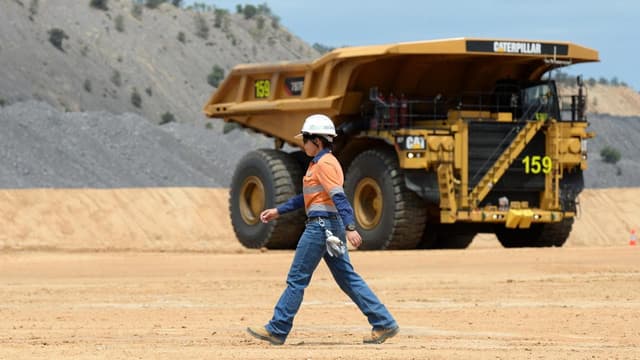 'Unimaginable': worker dies in mine truck collision