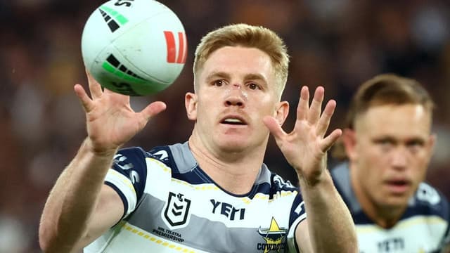 Cowboys hit hurdle with Dearden on ice again