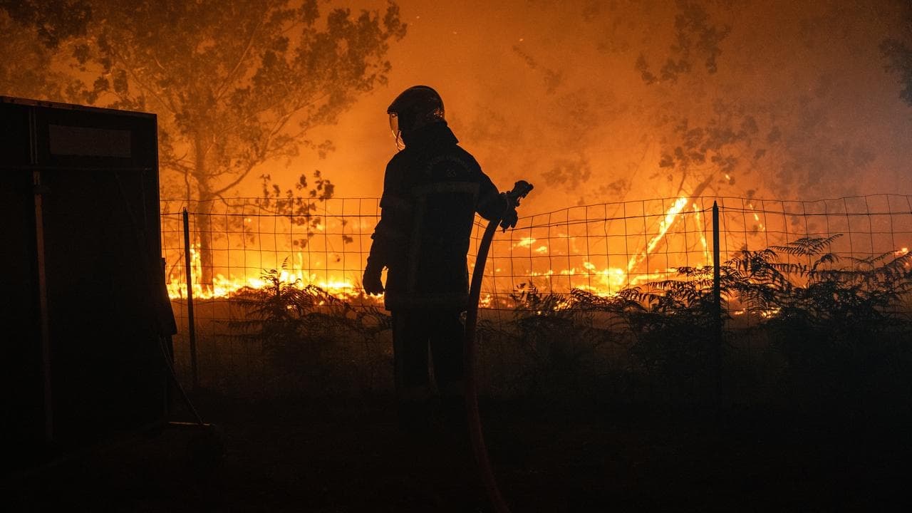 Fires spark emergency in Spain, evacuations in France