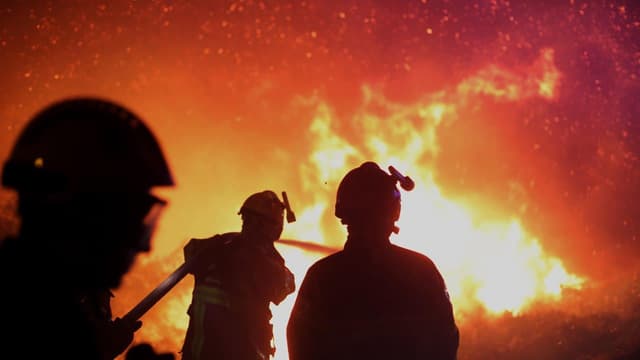 Suburbs around French city evacuated as wildfires rage