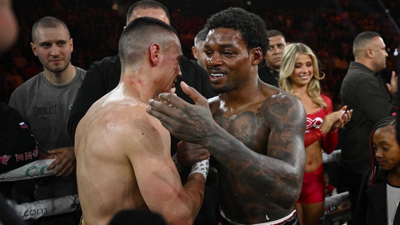 Boxing legend humbled by vanquisher requesting advice