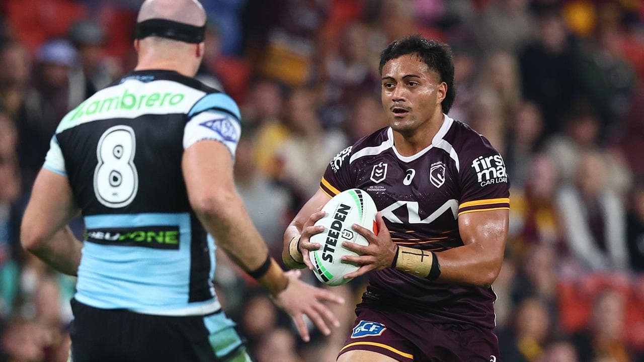 Broncos' Semu-trailer to keep trucking after Haas exit
