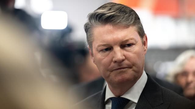 Door ajar for rail loop rethink as premier finds feet