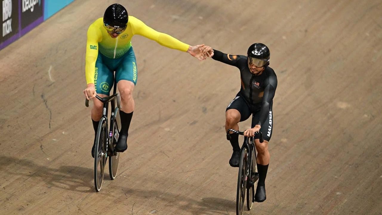Australian Hoffman beats Awang in Games sprint quarters