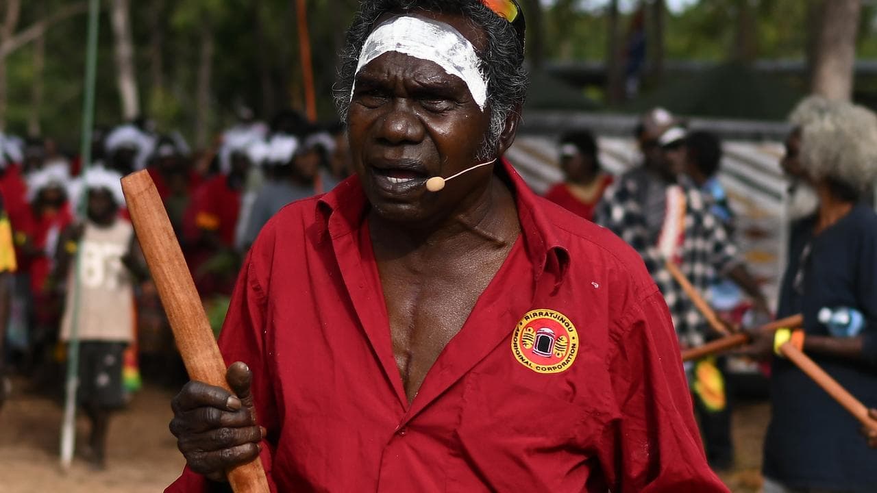 Rock star Elder hails Gove mining closure as land win