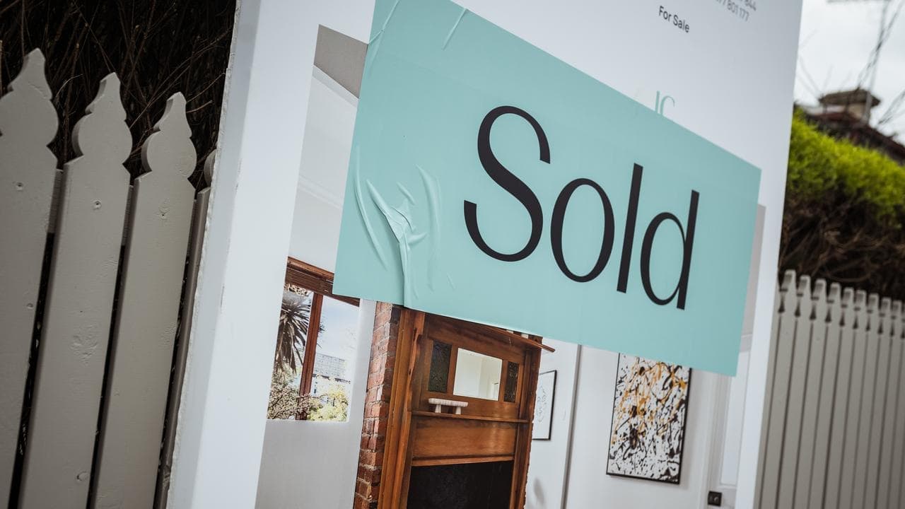 House price decline speeds up as downturn spreads
