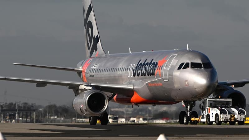 Jetstar risks backlash over new overhead baggage fees