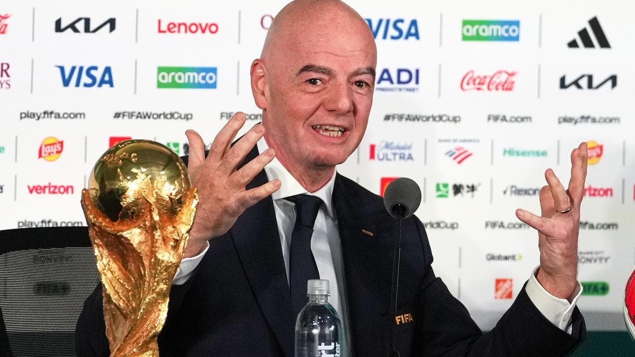 'Full support' for FIFA president as pressure mounts