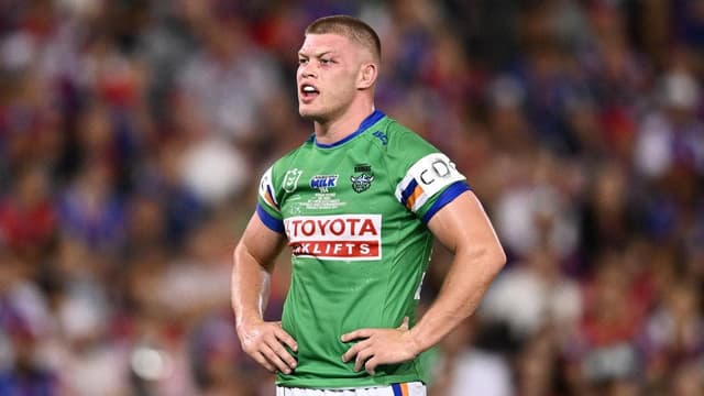 Bears' English raid continues, sign Canberra forward