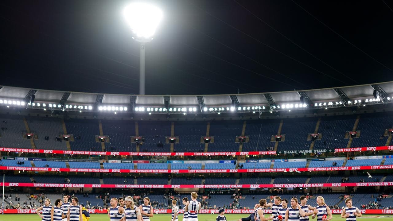 Scrutiny increases on AFL, Geelong over concussion case