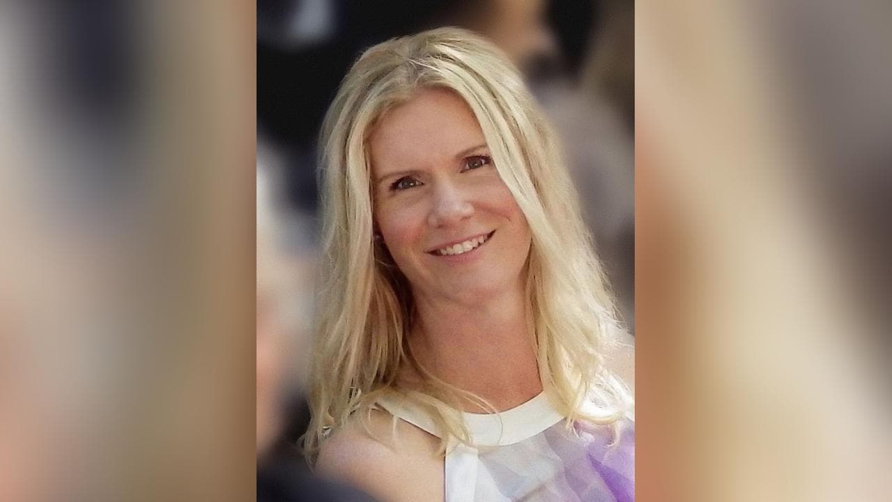 Murderer glares at victim's family, told off by judge