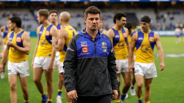 Eagles coach makes special promise to restless fans