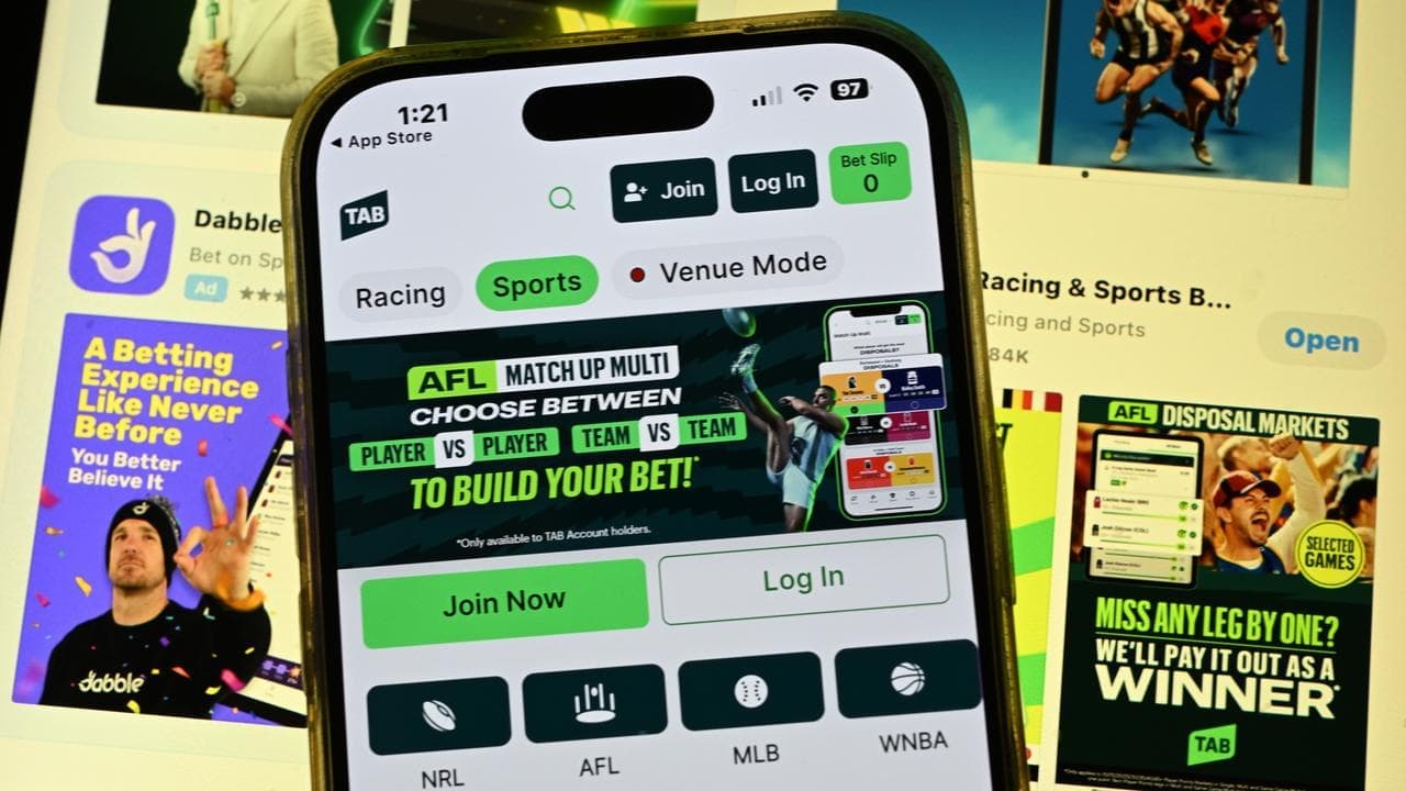 'Do it ourselves': ultimatum for Labor on gambling laws