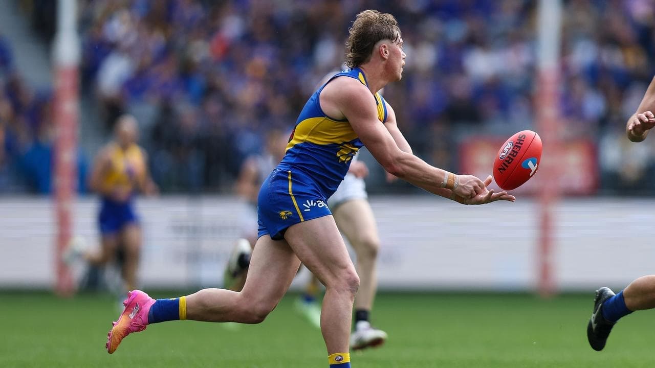 He's a tough bugger: Eagles praise wounded superstar