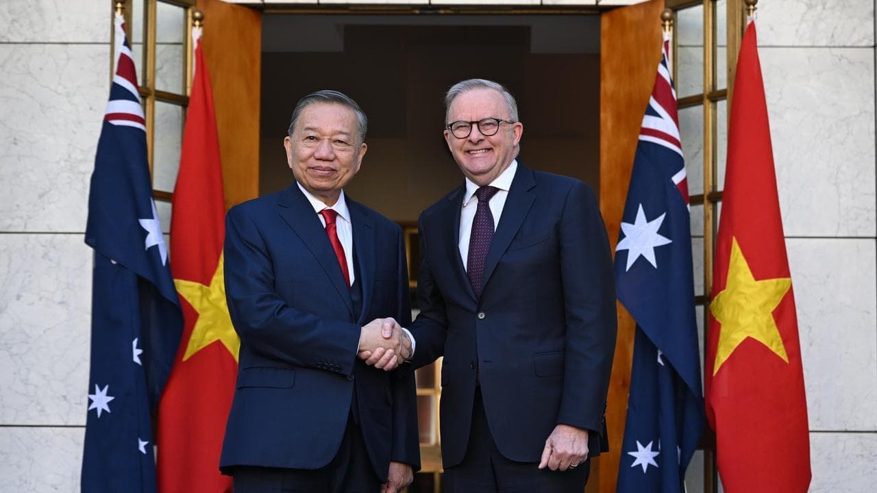 Vietnam leader vows energy, defence-tie boost in visit